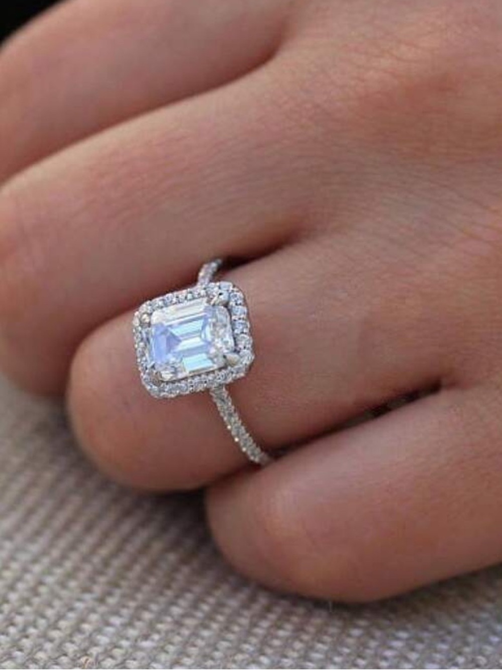 Silver ring - Picture 2 of 2